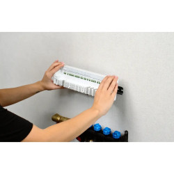 Wiser - actionneur de plancher chauffant hydraulique - 6 zones - 230V - CCTFR6600 Schneider Electric