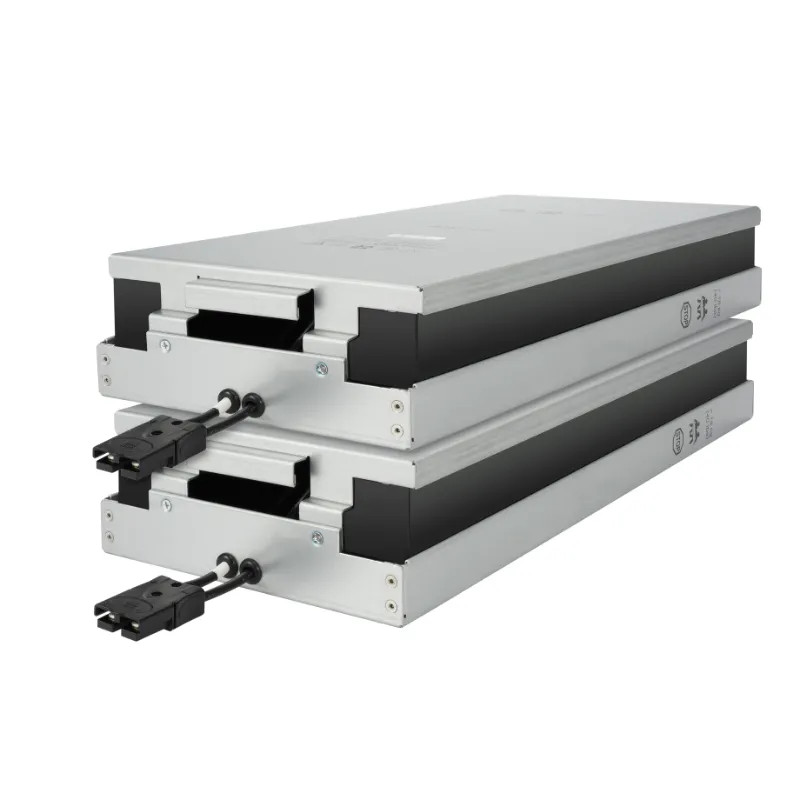 APC - Batterie de remplacement - VRLA - Type 170 - pour SMART UPS SRTG 5, 6 KVA - APCRBC170 APC