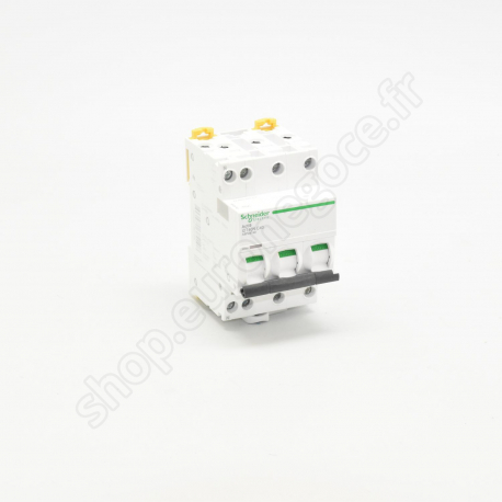 Circuit Breakers iDT40 / DT40  - A9P24710EU - iC40N 3P+N C 10A 6kA/10kA